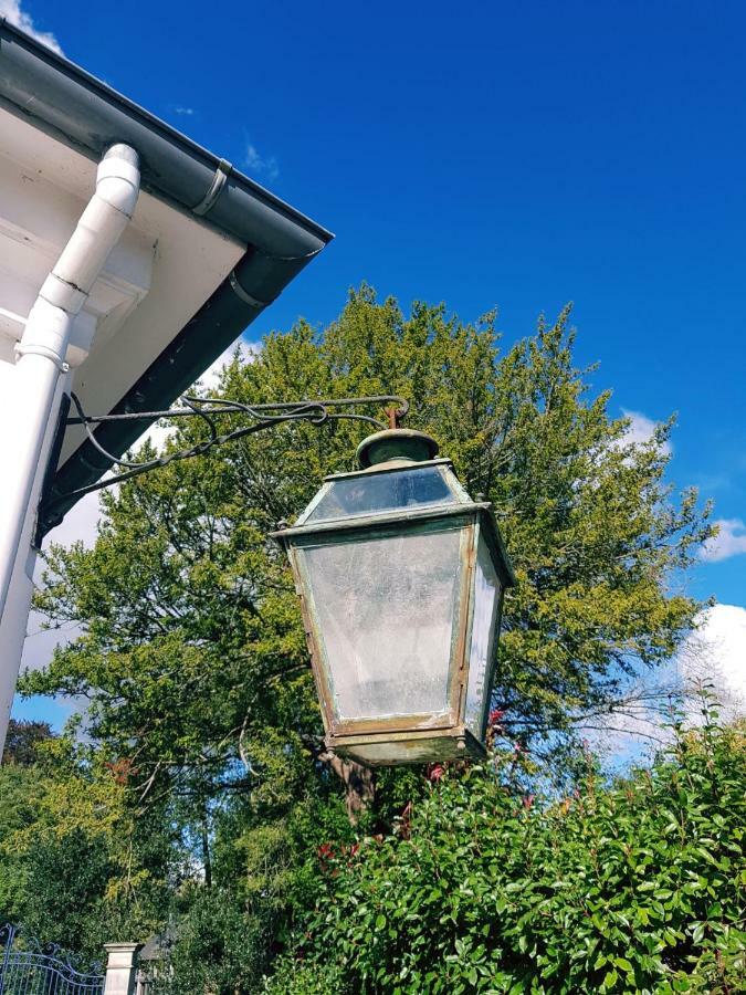 Manoir De L'As De Trefle Bed & Breakfast Isneauville Bagian luar foto
